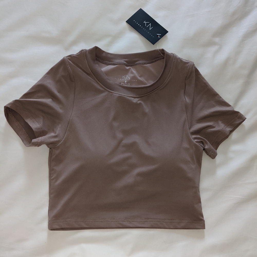Cropped Tee